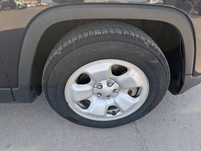 2016 Jeep Cherokee Sport