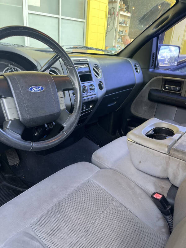 2005 Ford F-150 FX4