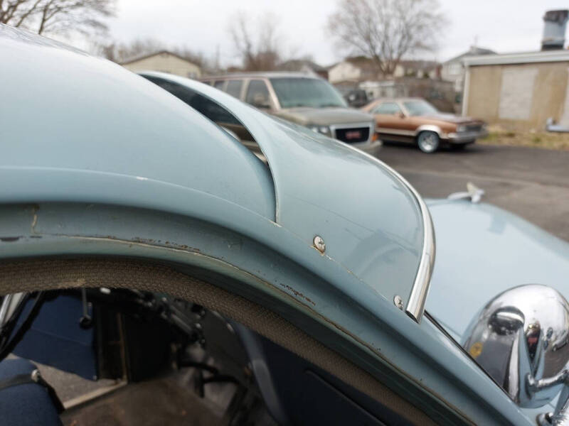 1951 Ford Deluxe