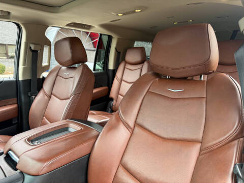 2018 Cadillac Escalade ESV Luxury