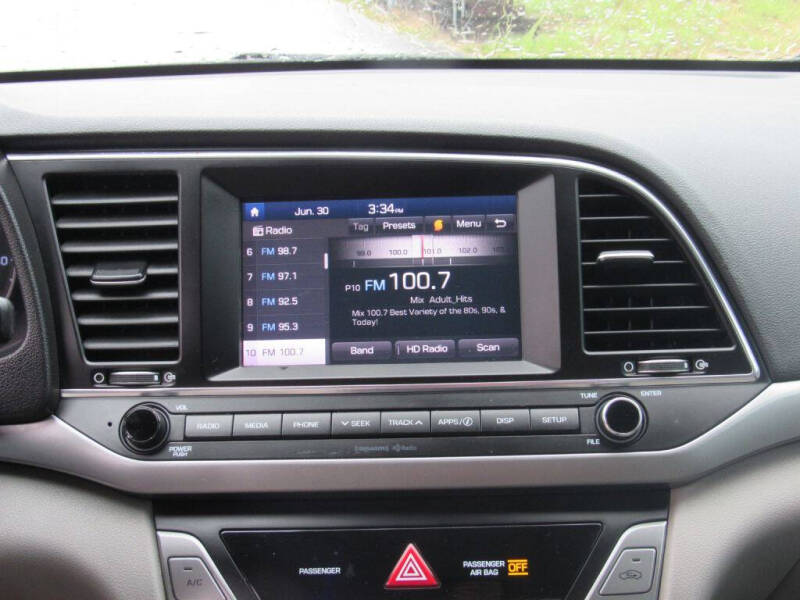 2017 Hyundai Elantra