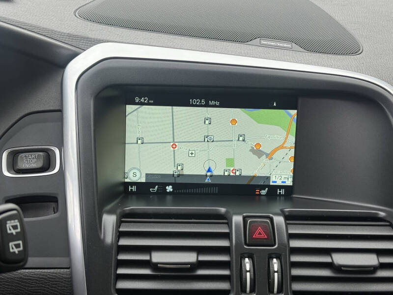 2016 Volvo XC60 T5 Platinum