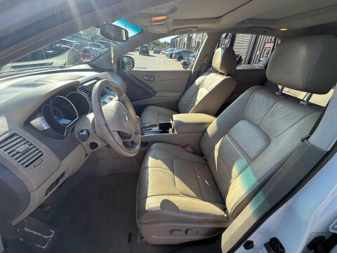 2011 Nissan Murano LE