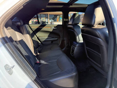 2017 Chrysler 300 C Platinum