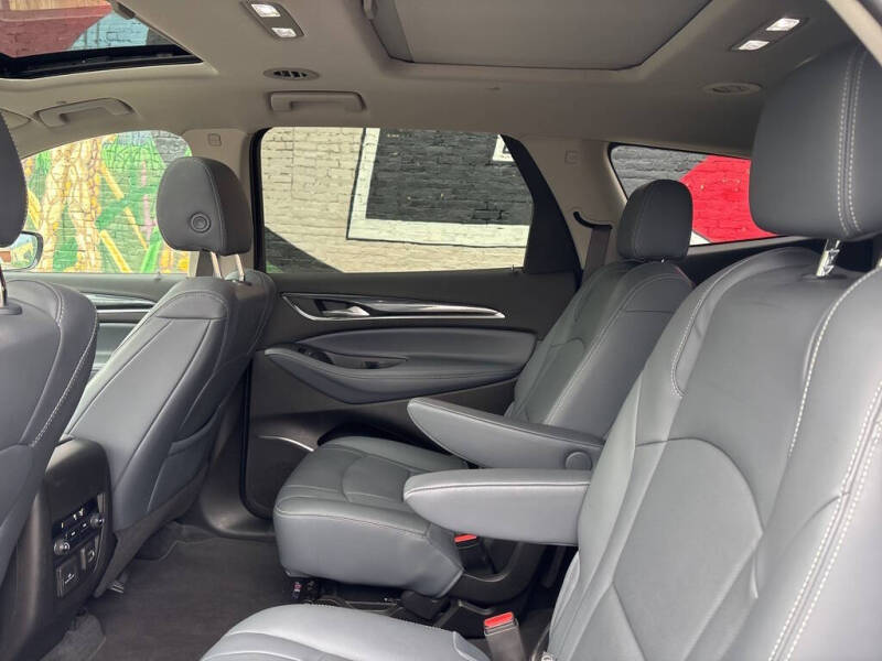 2021 Buick Enclave Essence