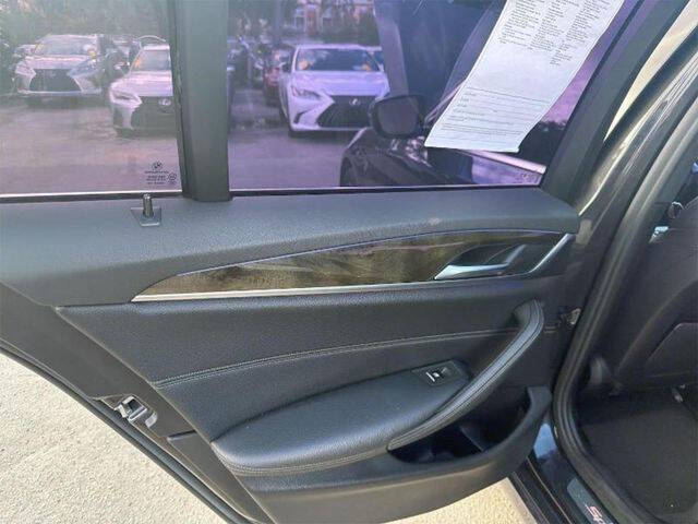 2019 BMW 5 Series 540i