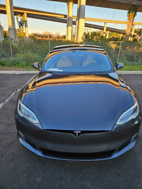 2016 Tesla Model S 90D
