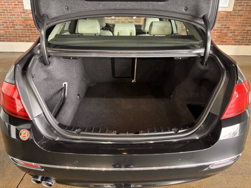 2014 BMW 5 Series 528i