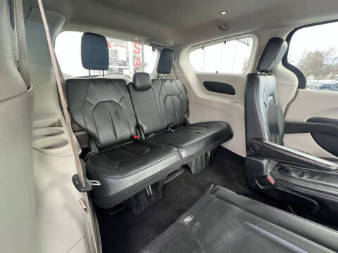 2018 Chrysler Pacifica Touring L