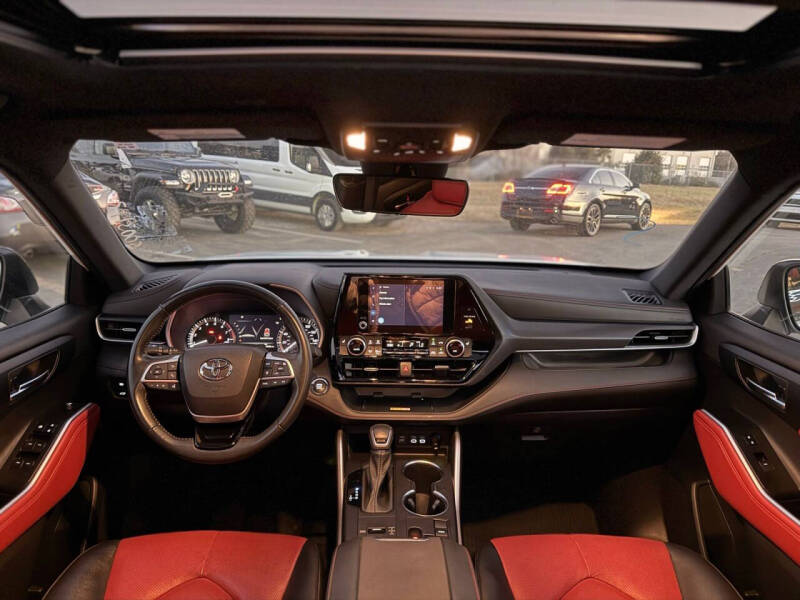 2023 Toyota Highlander XSE