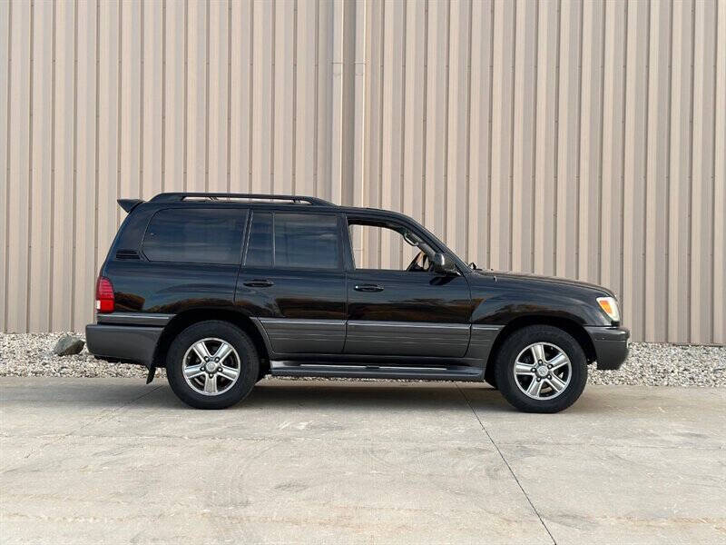 2006 Lexus LX 470 photo 7