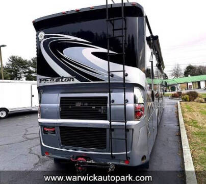 2015 Freightliner XCM Chassis