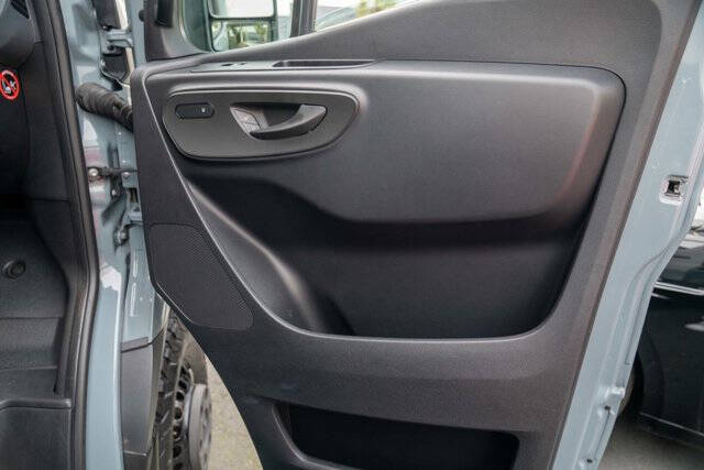 2020 Mercedes-Benz Sprinter 29