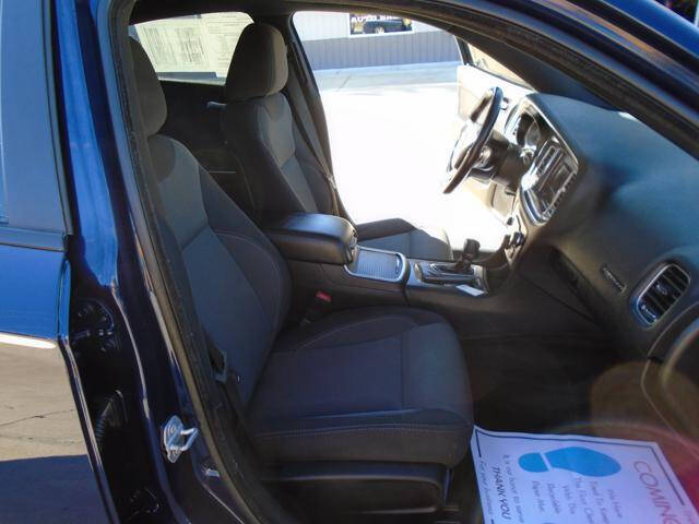 2017 Dodge Charger SE