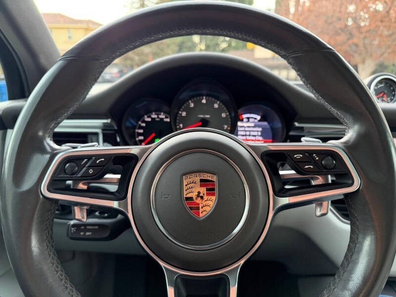 2017 Porsche Macan S