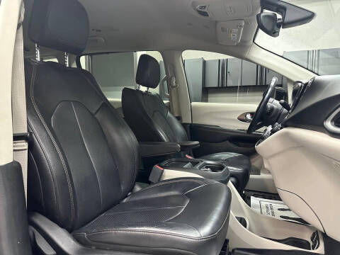 2018 Chrysler Pacifica Touring L