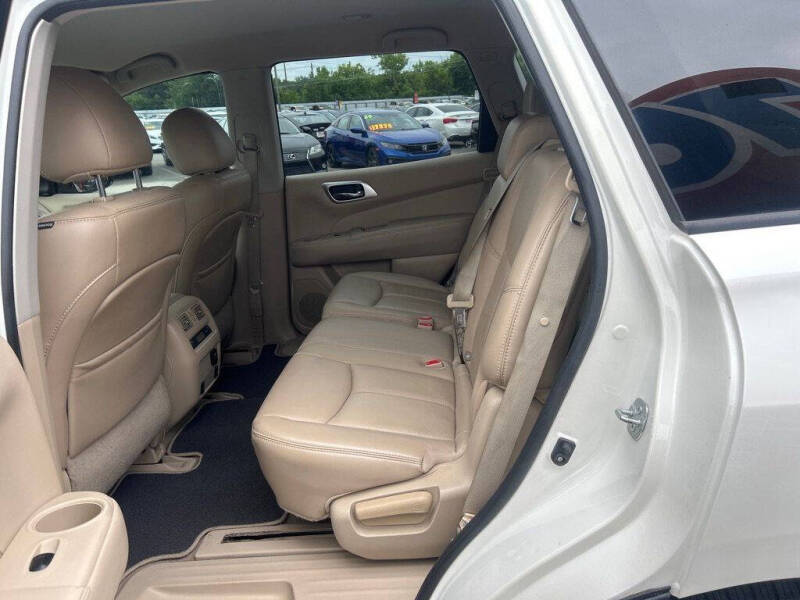 2015 Nissan Pathfinder SL