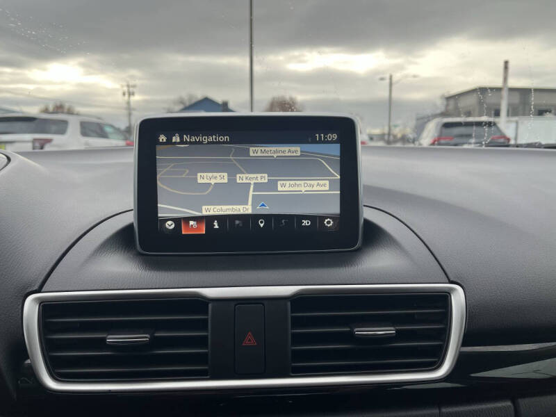 2016 Mazda MAZDA3 i Touring