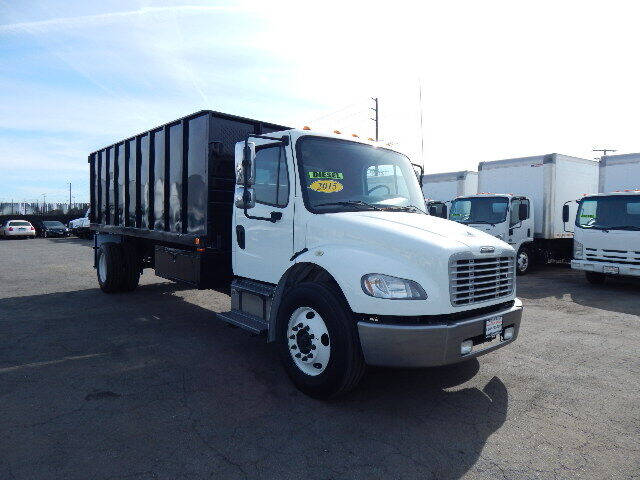 2015 Freightliner M2 106