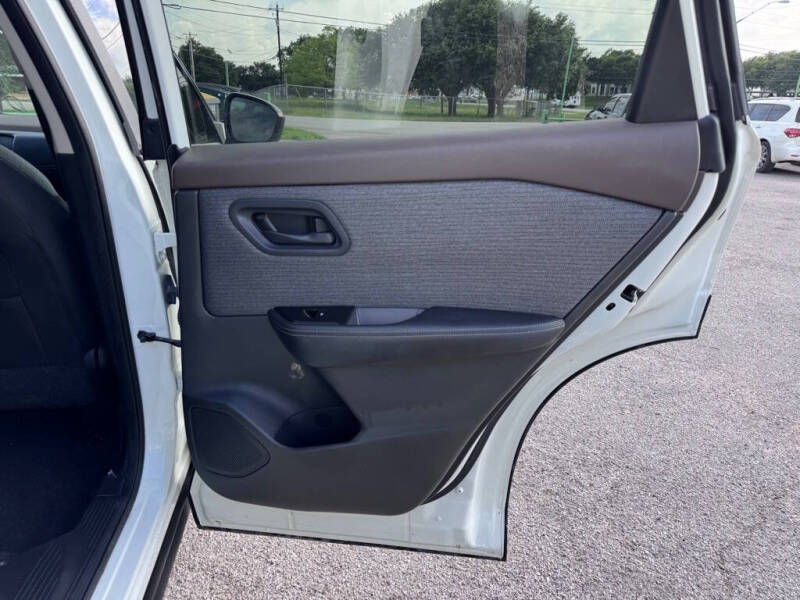 2022 Nissan Rogue S