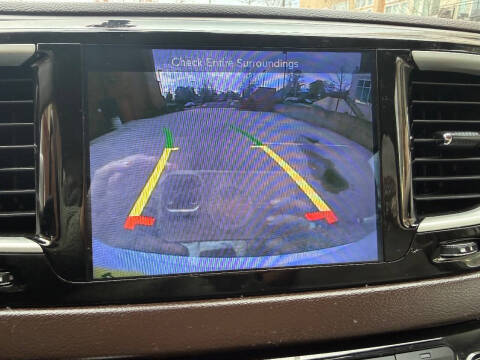 2017 Chrysler Pacifica Touring-L