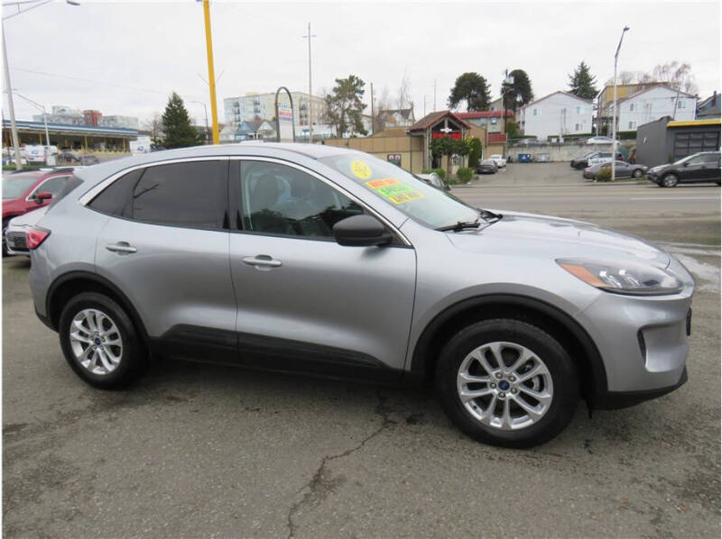 2022 Ford Escape SE