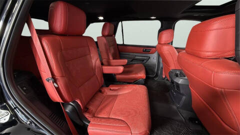 2025 Toyota Sequoia SR5