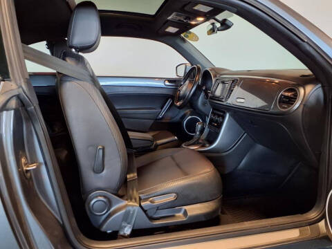 2018 Volkswagen Beetle 2.0T SE