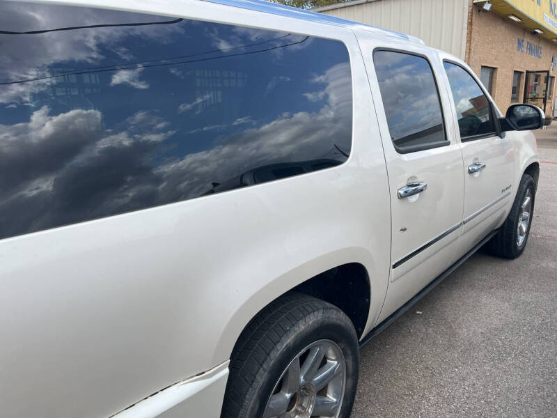 2012 GMC Yukon XL Denali photo 5