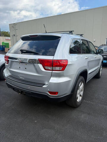 2011 Jeep Grand Cherokee Laredo