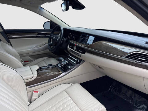 2019 Genesis G90
