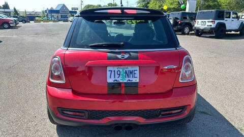 2011 MINI Cooper John Cooper Works