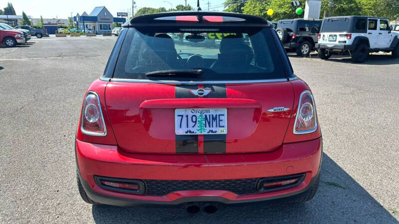 2011 MINI Cooper John Cooper Works