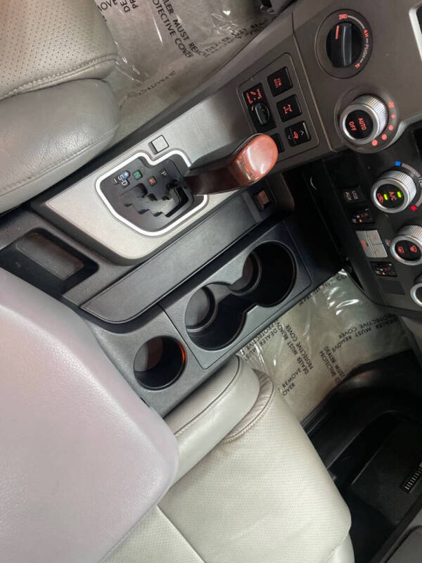 2011 Toyota Sequoia Platinum