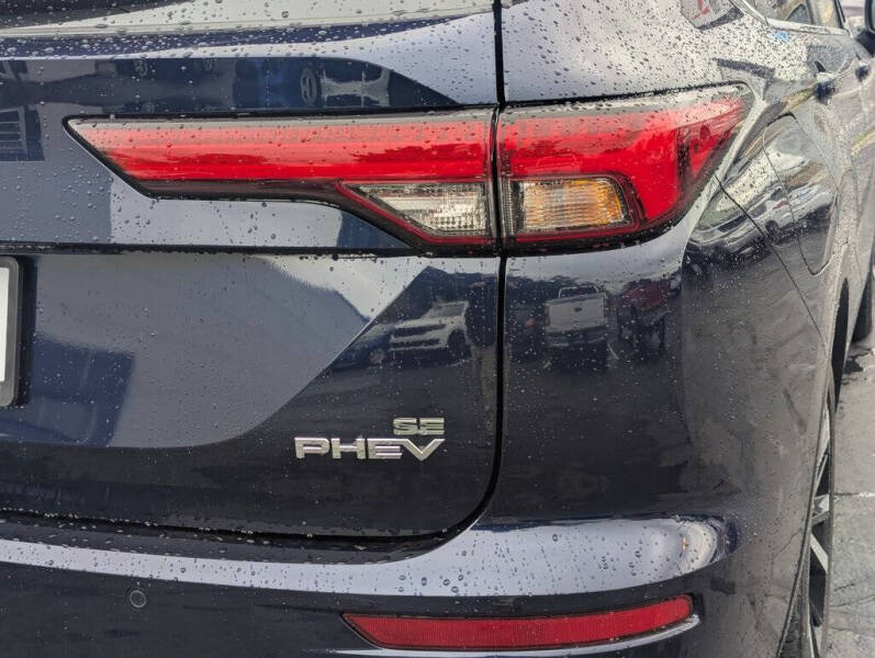 2025 Mitsubishi Outlander PHEV SE
