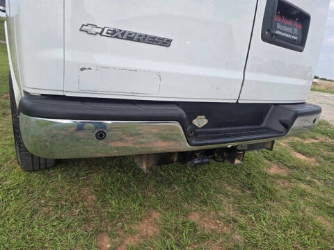 2017 Chevrolet Express LT 3500