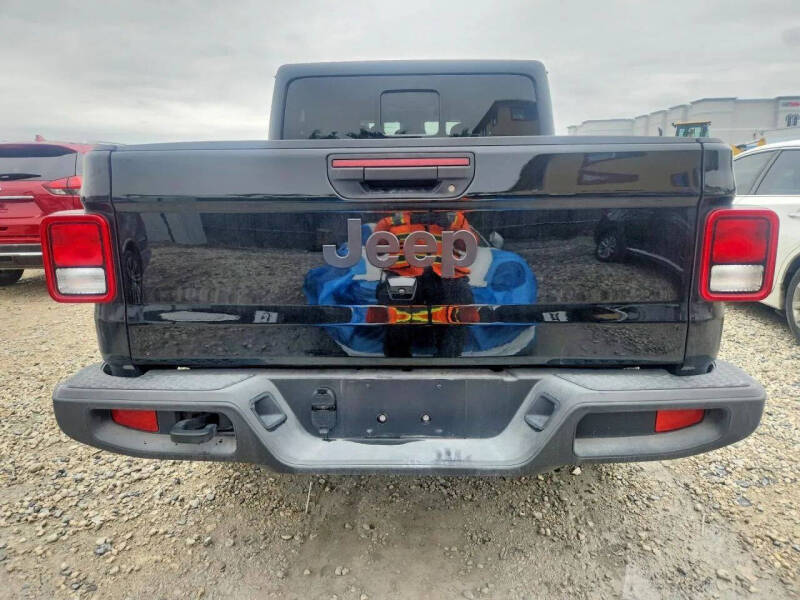 2024 Jeep Gladiator