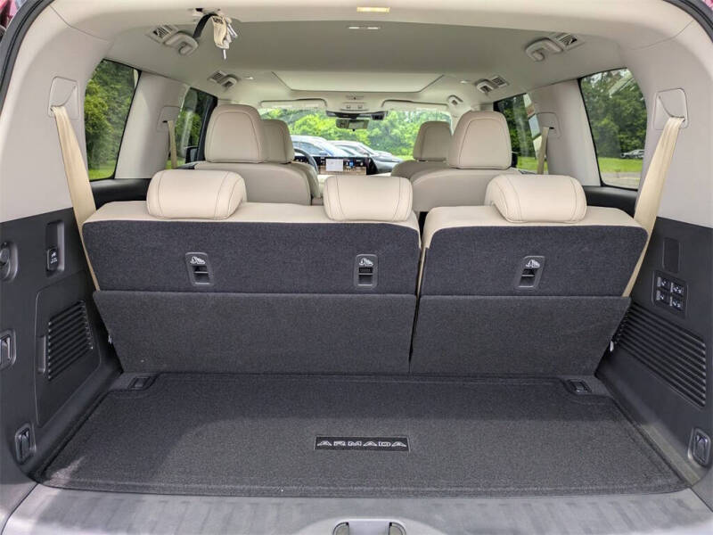 2025 Nissan Armada Platinum