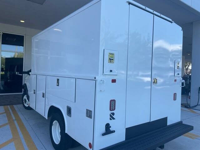 2024 Ford E-Series