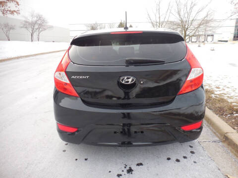 2013 Hyundai Accent SE