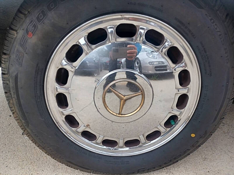 1984 Mercedes-Benz 380-Class 380 SL