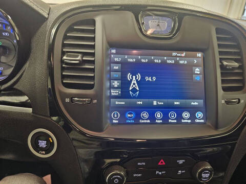 2023 Chrysler 300 S V6