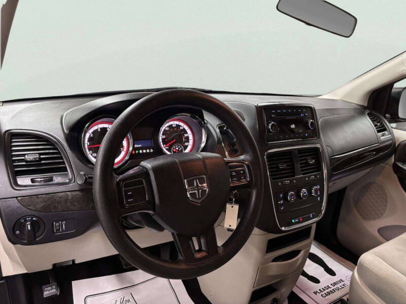 2016 Dodge Grand Caravan American Value Package