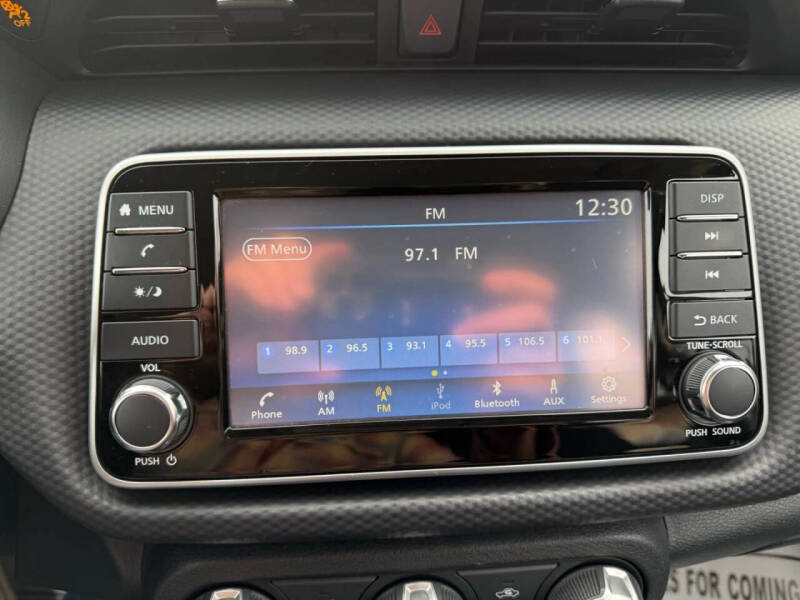 2022 Nissan Kicks S