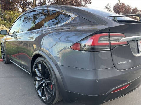 2016 Tesla Model X P90D