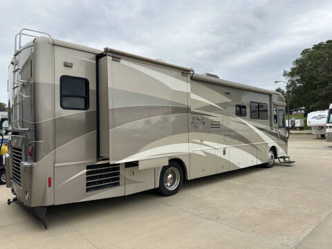 2008 Winnebago Journey