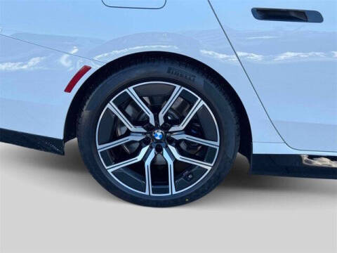 2025 BMW 7 Series 750e xDrive