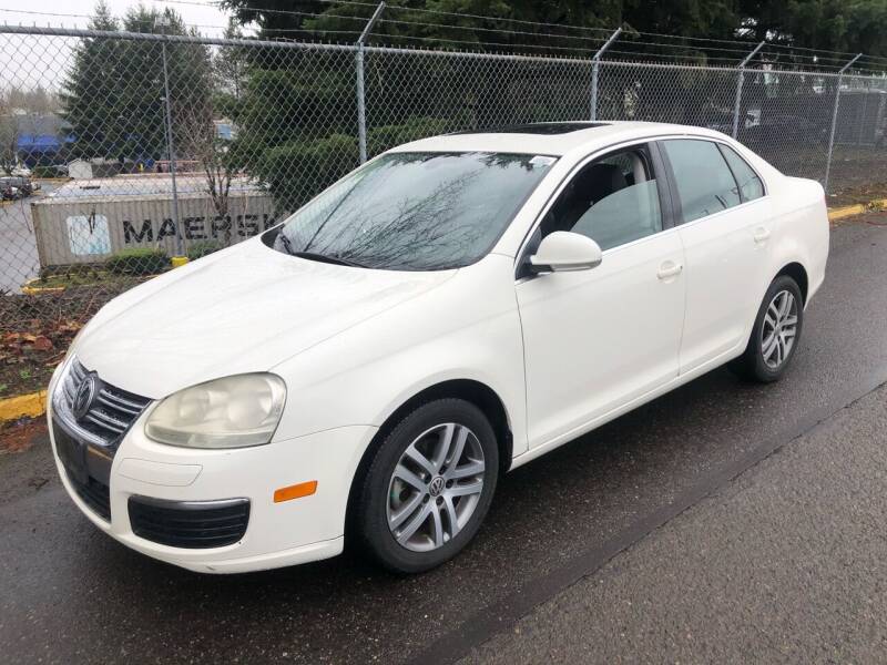 2005 Volkswagen Jetta for sale at Blue Line Auto Group in Portland OR