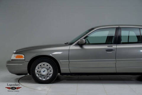 2003 Ford Crown Victoria