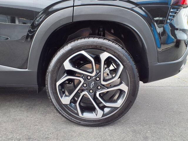 2025 Chevrolet Trax RS